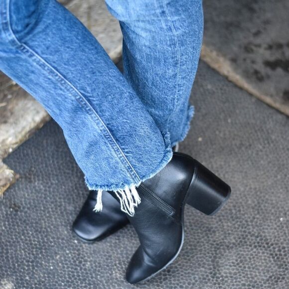 Charleston Shoe Co. Black Leather Drake Ankle Heeled Bootie Size 10 Date Party - Picture 16 of 16